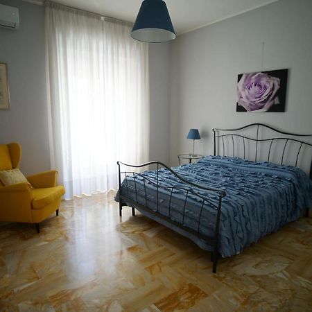 B&B Nonna Misia Salerno Bagian luar foto