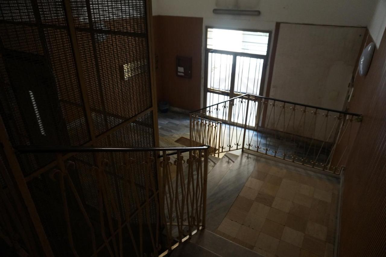 B&B Nonna Misia Salerno Bagian luar foto