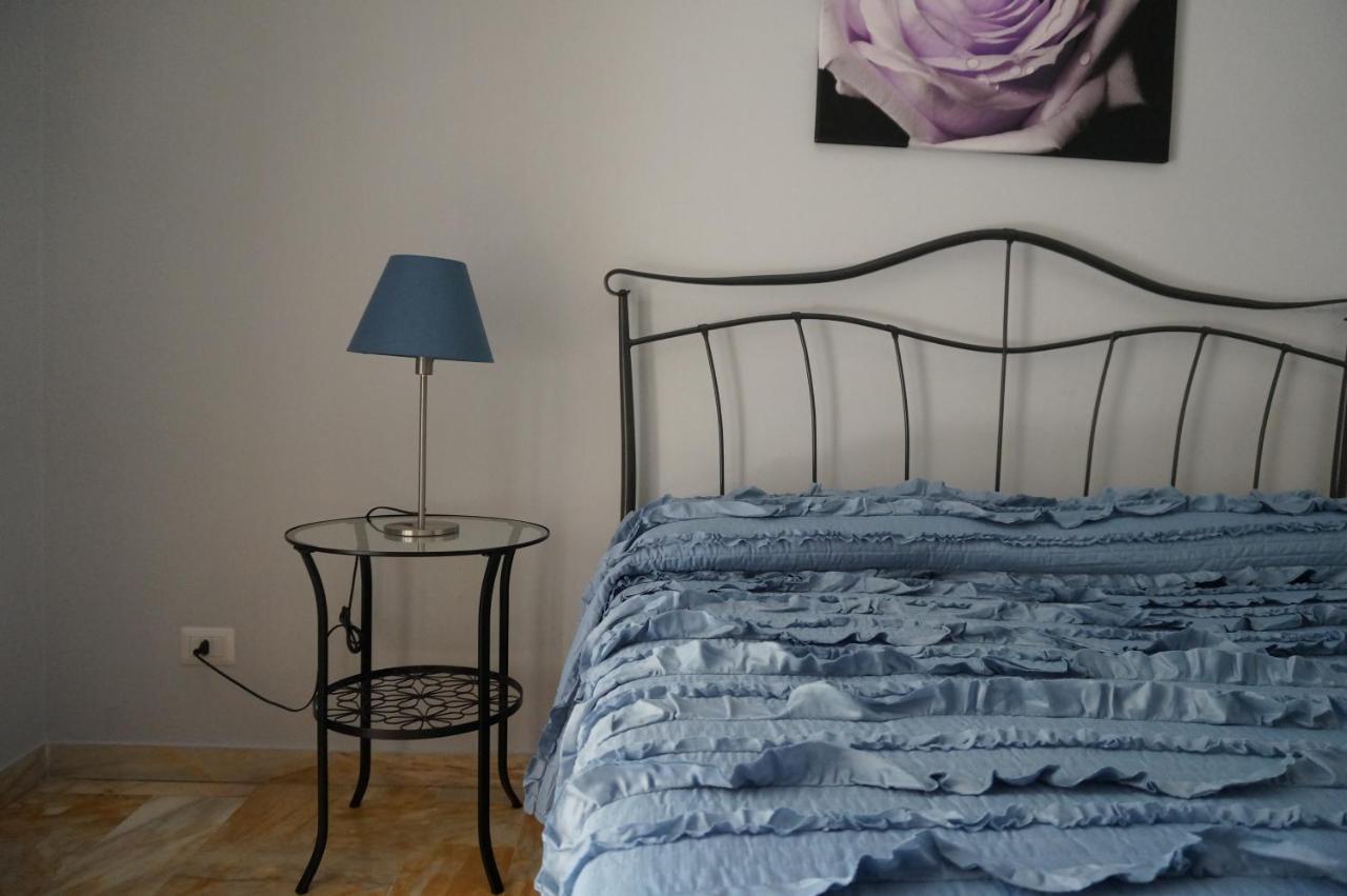 B&B Nonna Misia Salerno Bagian luar foto