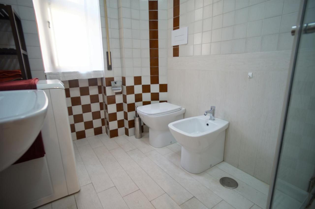 B&B Nonna Misia Salerno Bagian luar foto
