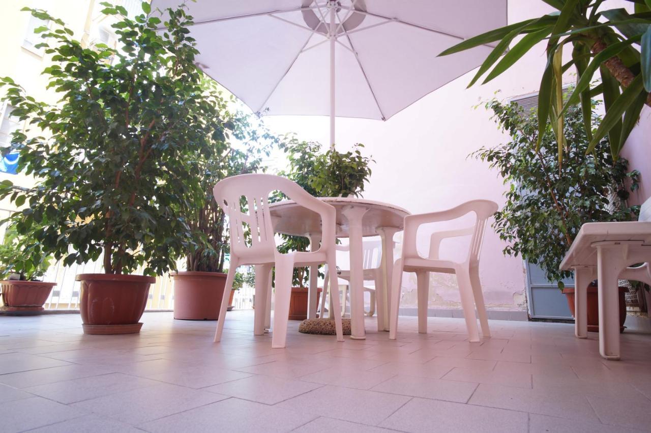 B&B Nonna Misia Salerno Bagian luar foto